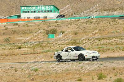 media/Jun-01-2025-CalClub SCCA (Sun) [[eae223c5dd]]/Group 5/Qualifying/